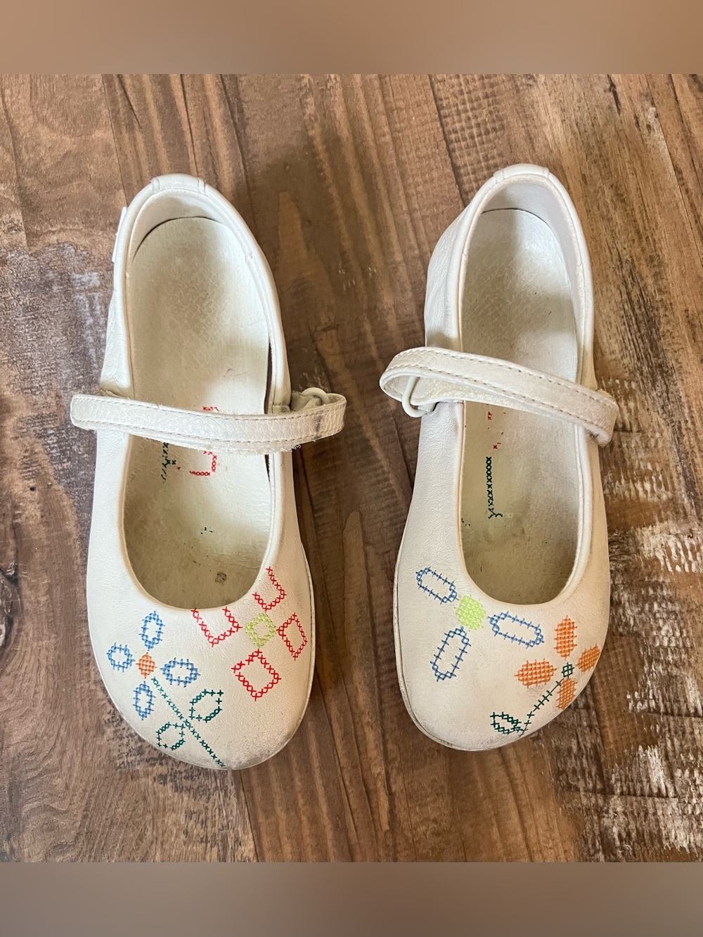 Camper Kids Ballerina Flats, Size 29 (US 11) Embroidered